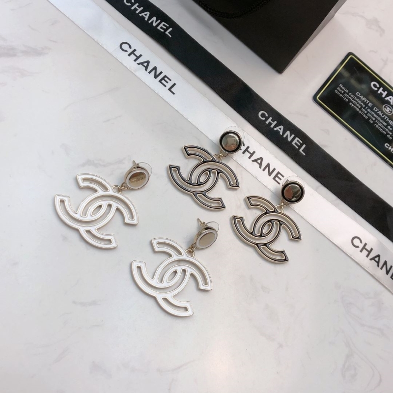 Ch**el earrings
